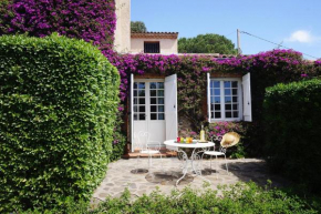 Lovely cottage with private terrace and shared pool, Roquebrune-sur-Argens